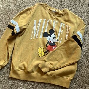 Mickey crewneck- great condition, cute details